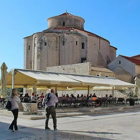 Lug 2 New And Comfortable With Pool Privlaka (Zadar)