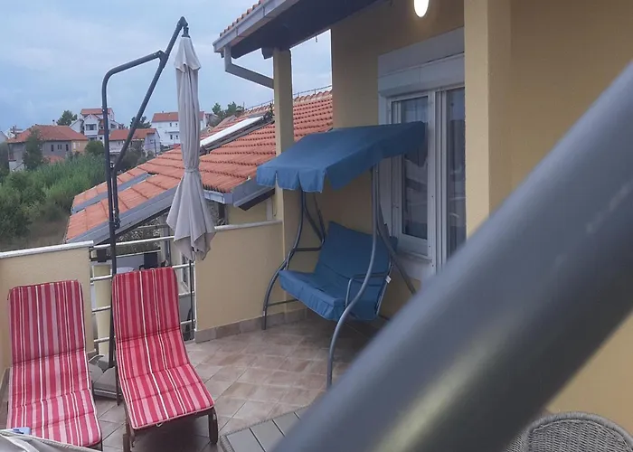 Lug 2, New And Comfortable With Pool Privlaka (Zadar)