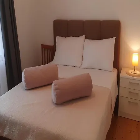 Lug 2, New And Comfortable With Pool Appartamento Privlaka (Zadar)