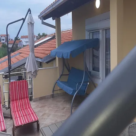 Lug 2, New And Comfortable With Pool Privlaka (Zadar)