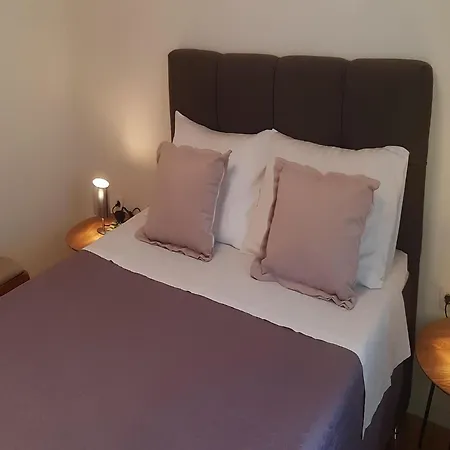 Appartamento Lug 2, New And Comfortable With Pool Privlaka (Zadar)