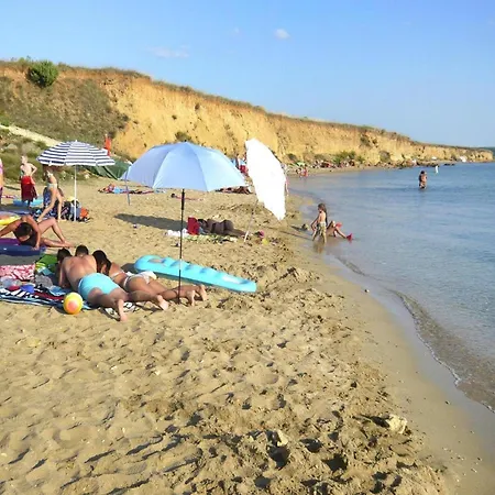 Lug 2, New And Comfortable With Pool Privlaka (Zadar)