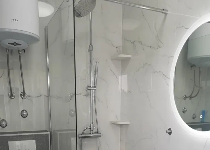 Lug 2, New And Comfortable With Pool