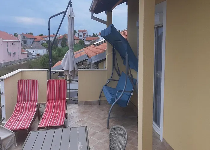 Lug 2, New And Comfortable With Pool Appartement Privlaka (Zadar)