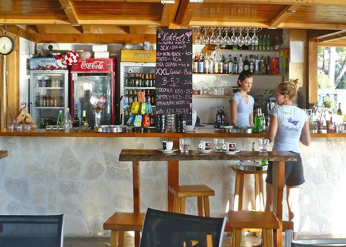 Lug 2, New And Comfortable With Pool Privlaka (Zadar)