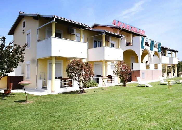 Lug 2, New And Comfortable With Pool * Privlaka (Zadar)